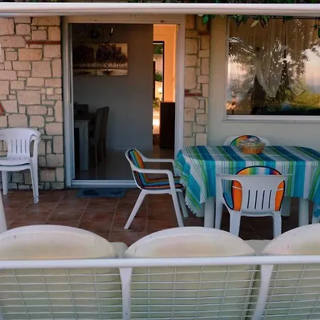 בית נופש Petra's House *